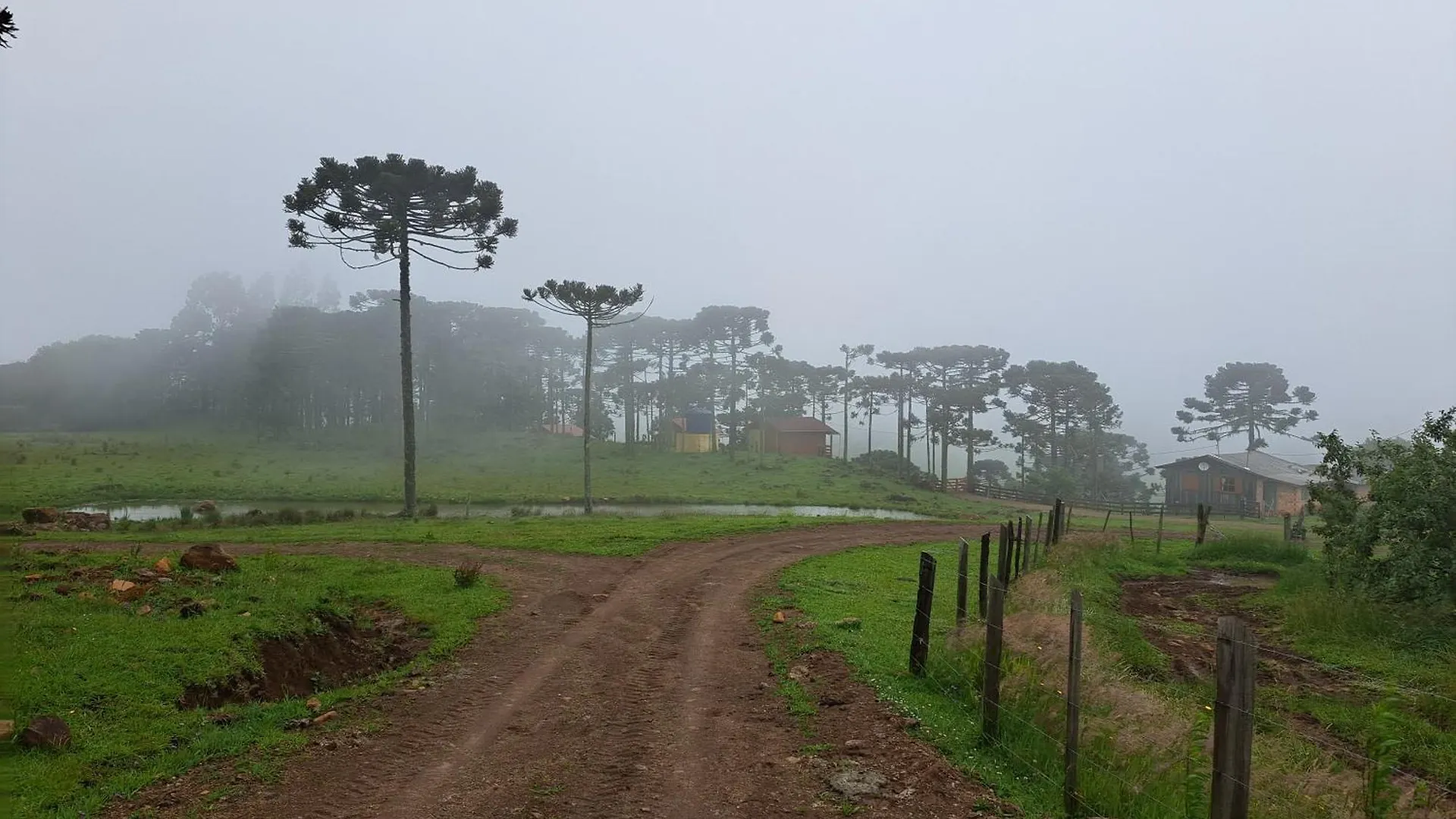 Inn Pousada Chales Aconchego Serrano Bom Jardim da Serra